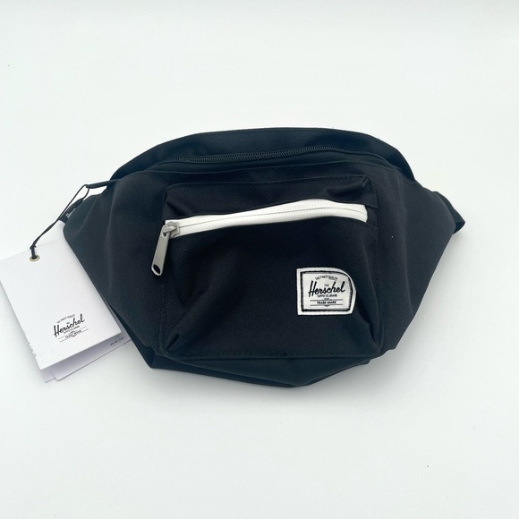 Herschel Black Adjustable Unisex Waist Bag NWT - Picture 1 of 7